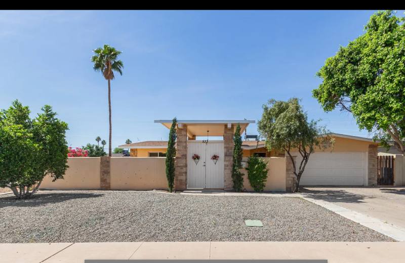 House for rent at 533 E Pebble Beach Dr, Tempe, AZ 85282