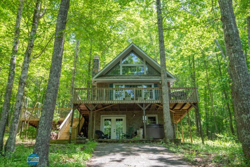 House for rent at 457 Walnut Hills Circle, Crumpler, NC 28617