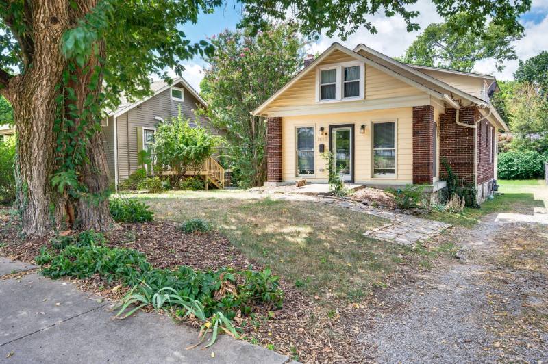 House for rent at 2013 24th Ave S, Nashville, TN 37212