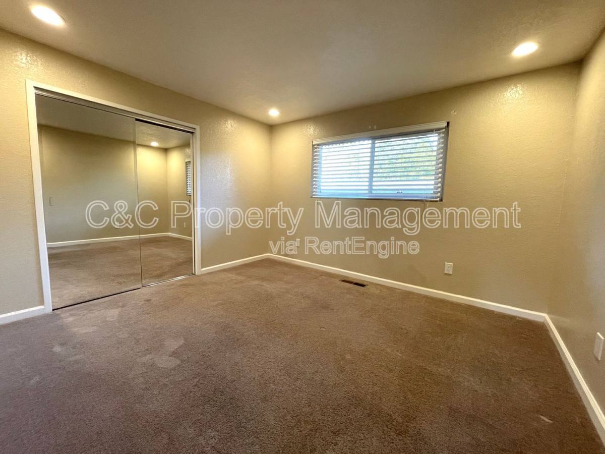 Apartment for rent at 802 Sunset Dr #H, Pacific Grove, CA 93950