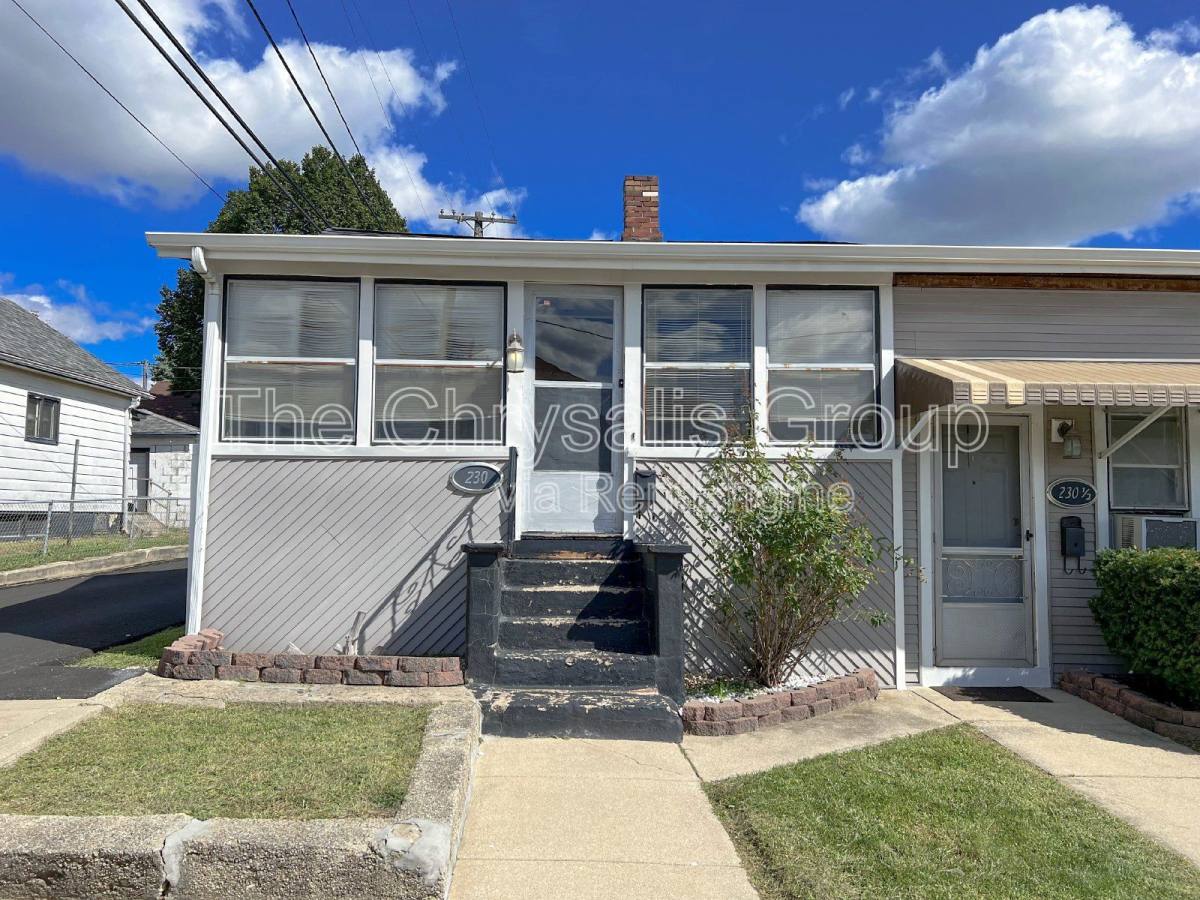 Townhouse for rent at 230 Creve Coeur St, La Salle, IL 61301