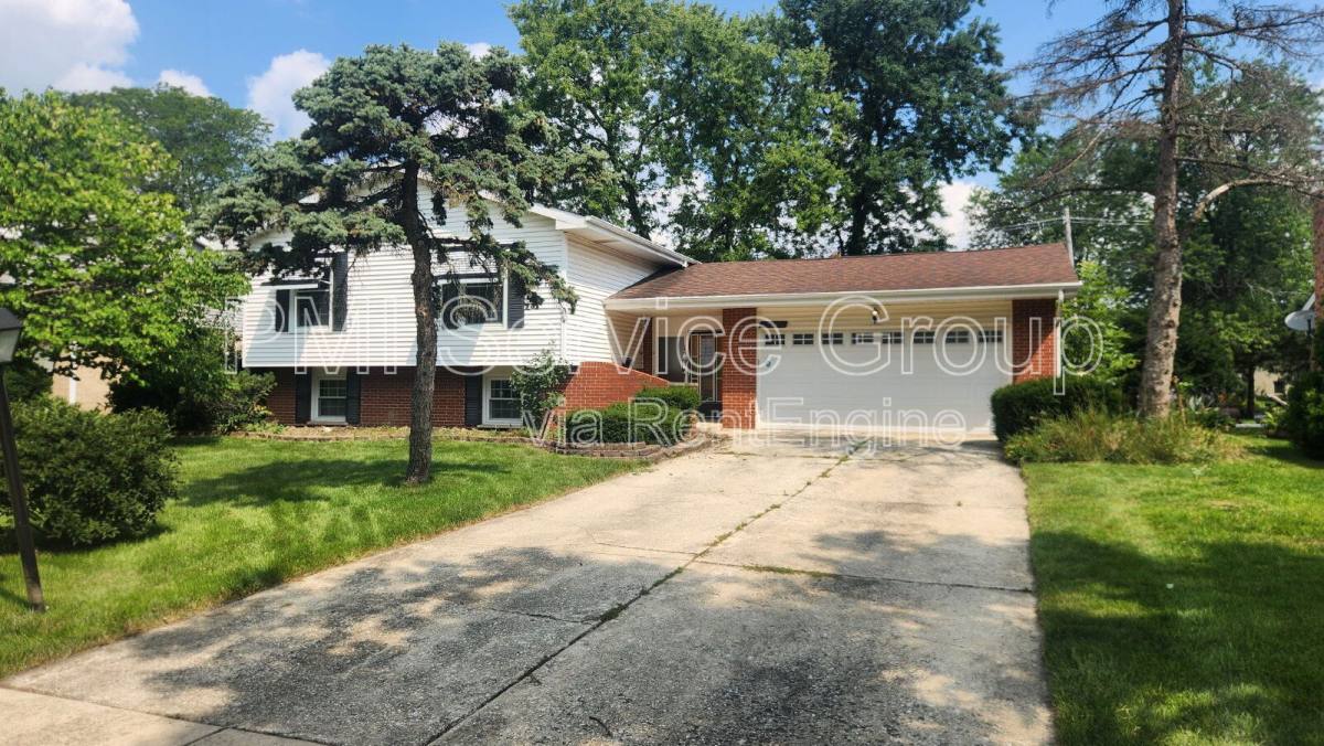 House for rent at 518 69th St, Darien, IL 60561