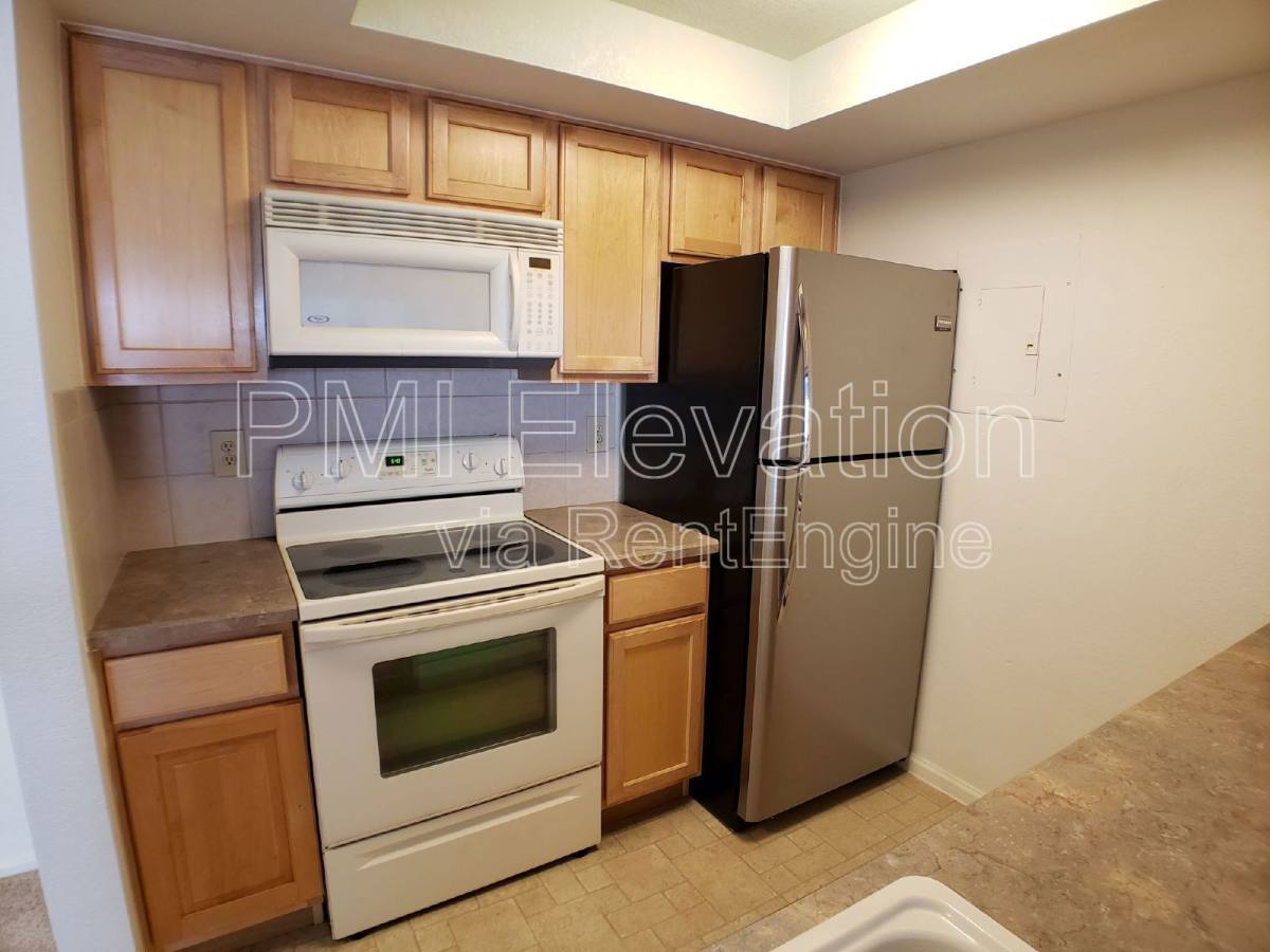 Condo for rent at 9180 E Arbor Circle #G, Englewood, CO 80111