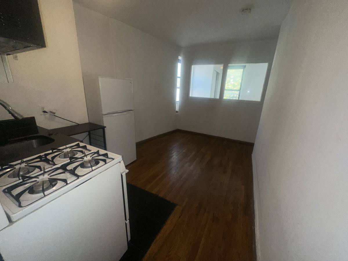 Apartment for rent at 18 King St, New York, NY 10014