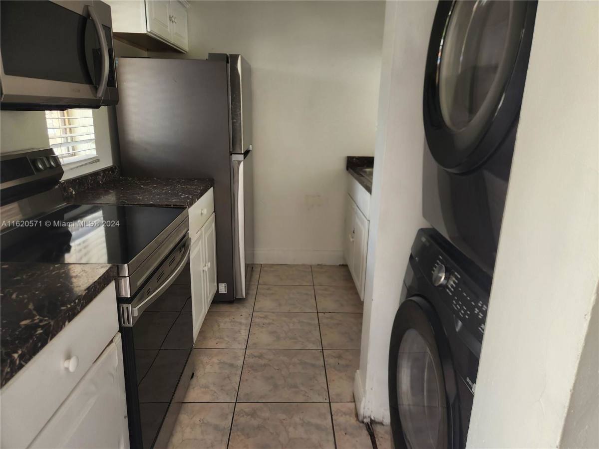 Condo for rent at 9962 Twin Lakes Dr #7-P, Coral Springs, FL 33071