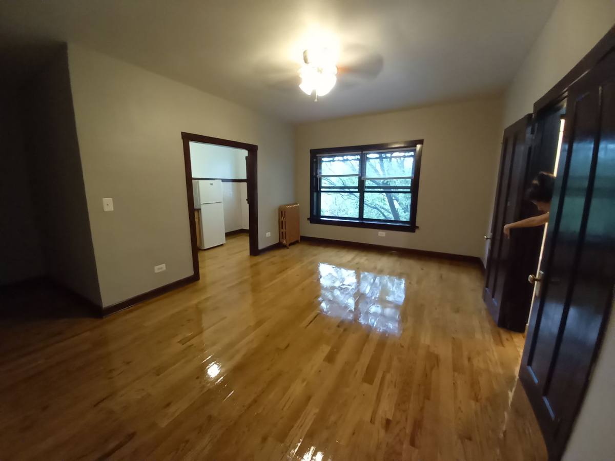 House for rent at 4019 W Irving Park Rd, Chicago, IL 60641