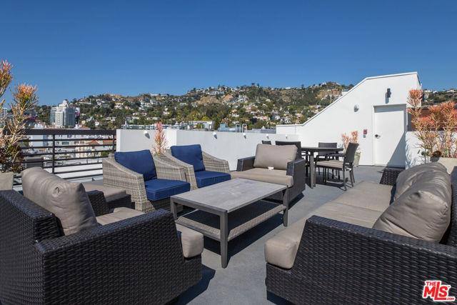 Condo for rent at 1283 Havenhurst Dr #306, Los Angeles, CA 90046