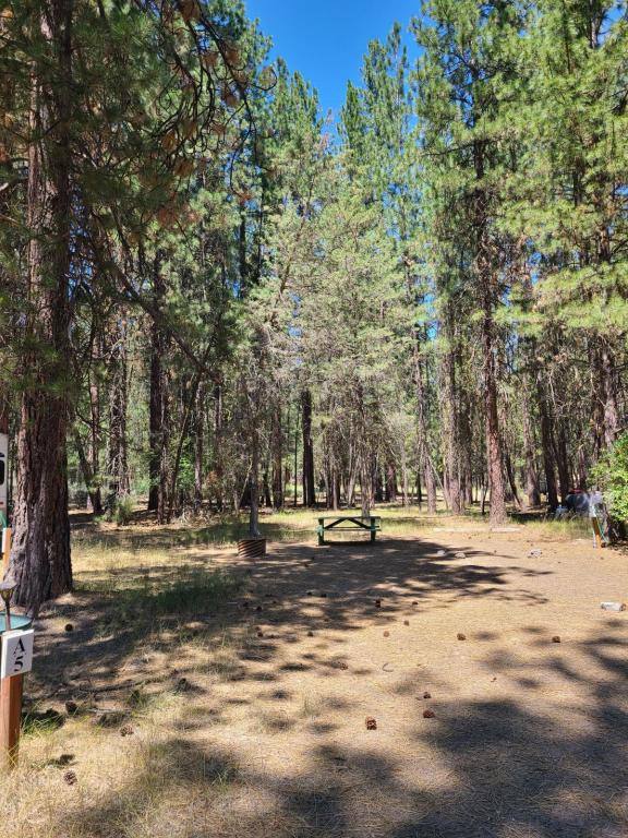 House for rent at 38400 US-97, Chiloquin, OR 97624