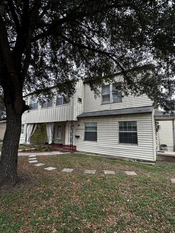 Apartment for rent at 800 S Texas Blvd #A, Weslaco, TX 78596