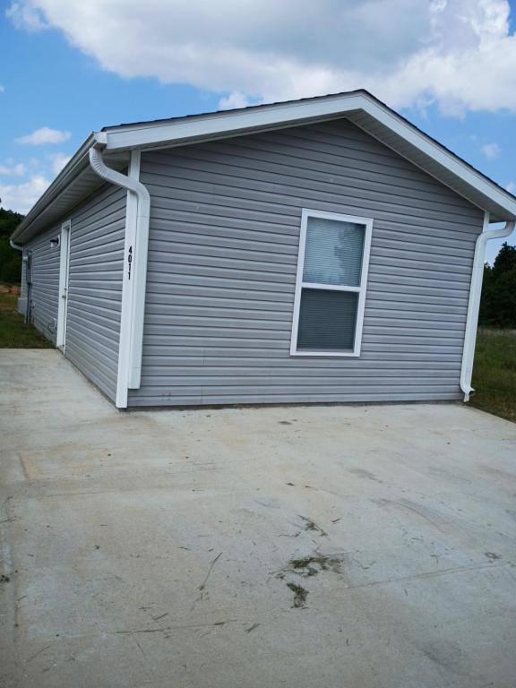 Townhouse for rent at 4011 Chase Dr, Farmington, MO 63640