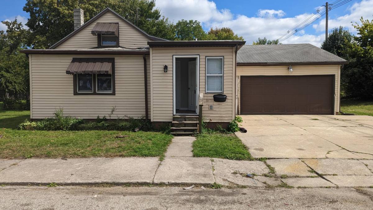 House for rent at 334 S Wells St #334, Mishawaka, IN 46544