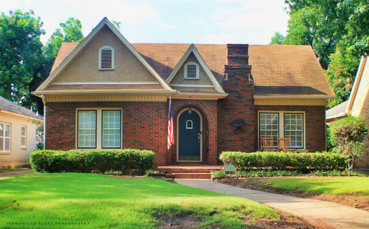 House for rent at 2013 Victory Ave, Wichita Falls, TX 76301