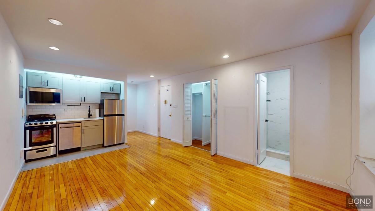 Apartment for rent at 30 Charlton St #1K, New York, NY 10014