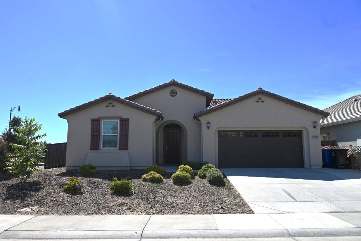House for rent at 10100 Robert Watkins Way, Elk Grove, CA 95757