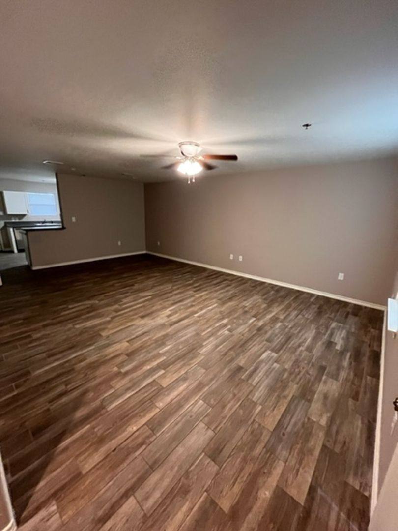 Townhouse for rent at 404 Nederland Ave, Nederland, TX 77627