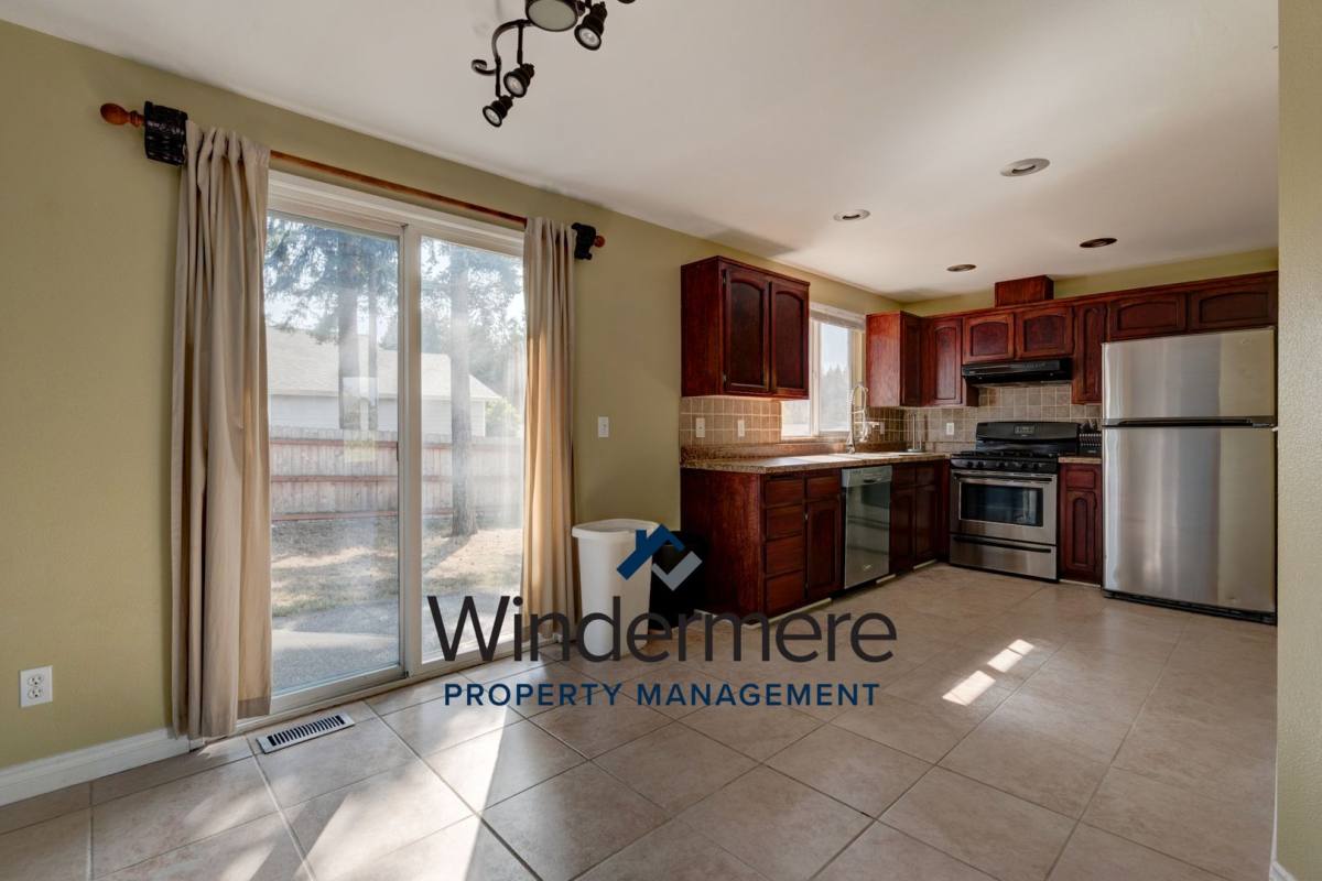 House for rent at 1579 NW 9th Place, Oak Harbor, WA 98277