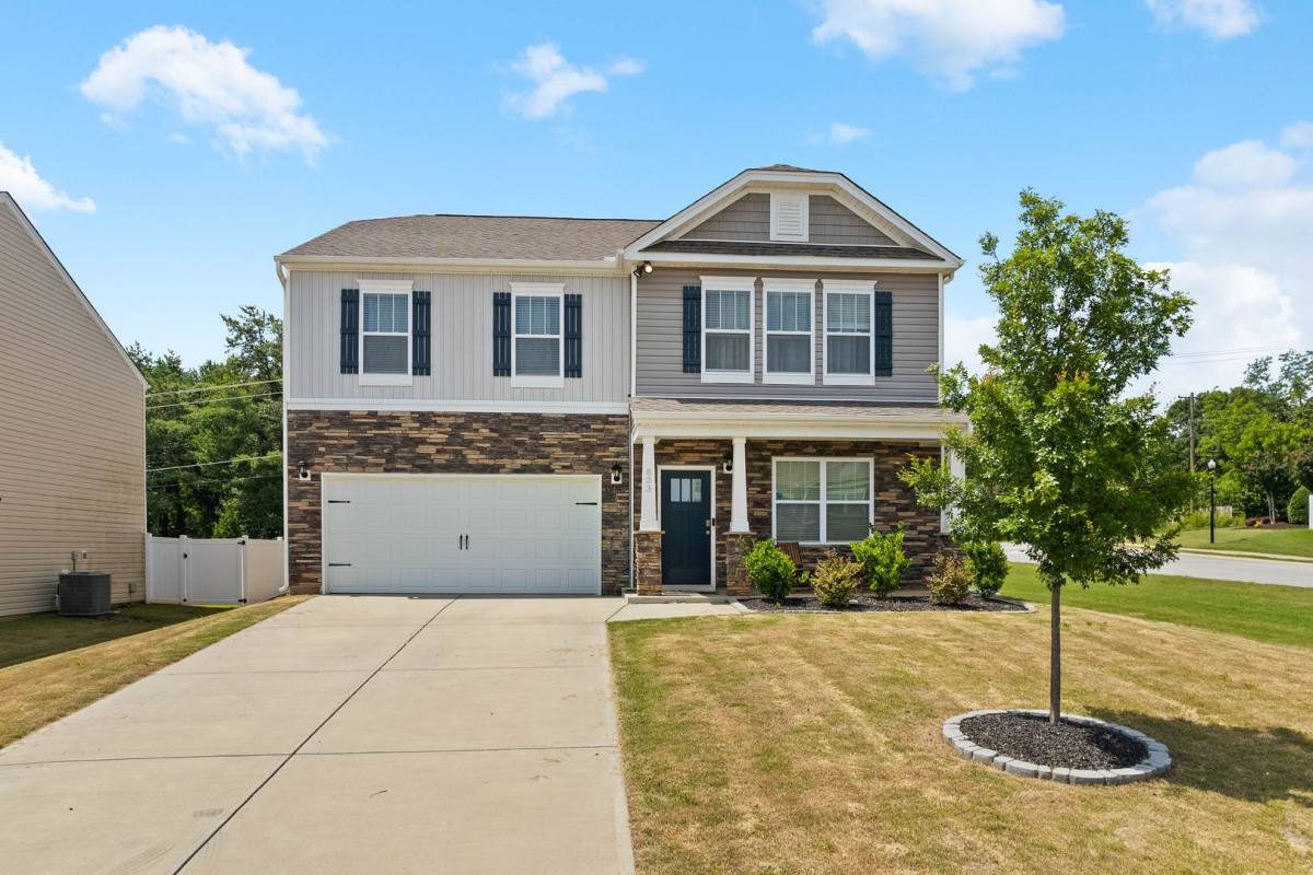 House for rent at 833 Colmore Trail, Lyman, SC 29365