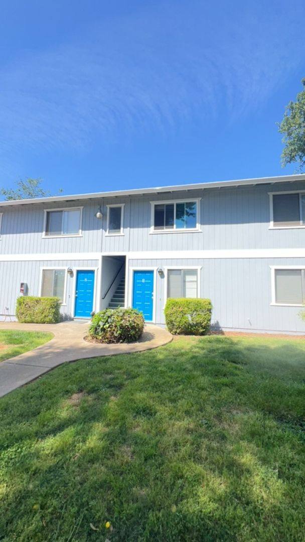 Apartment for rent at 1118 & 1120 Layton Rd, Redding, CA 96002