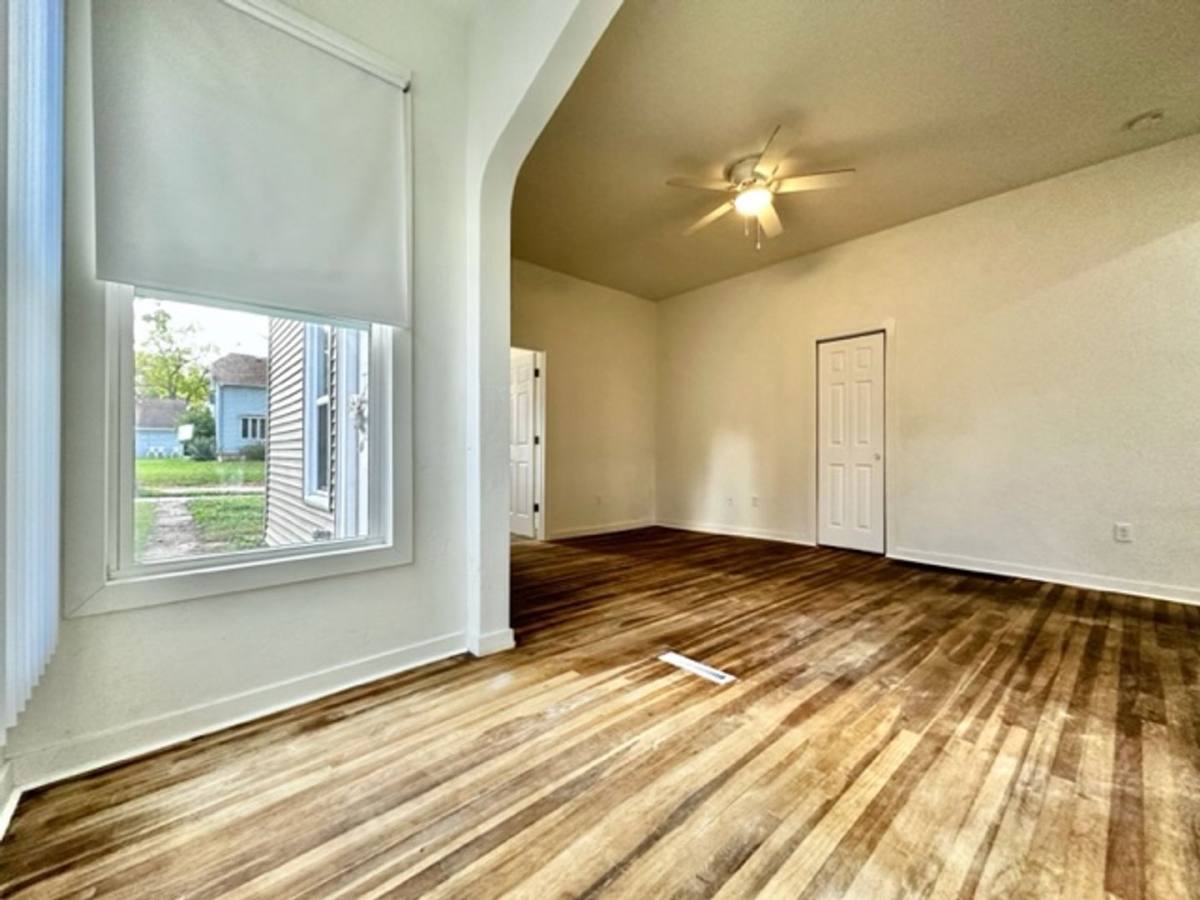 Apartment for rent at 702 Algoma St, New London, WI 54961