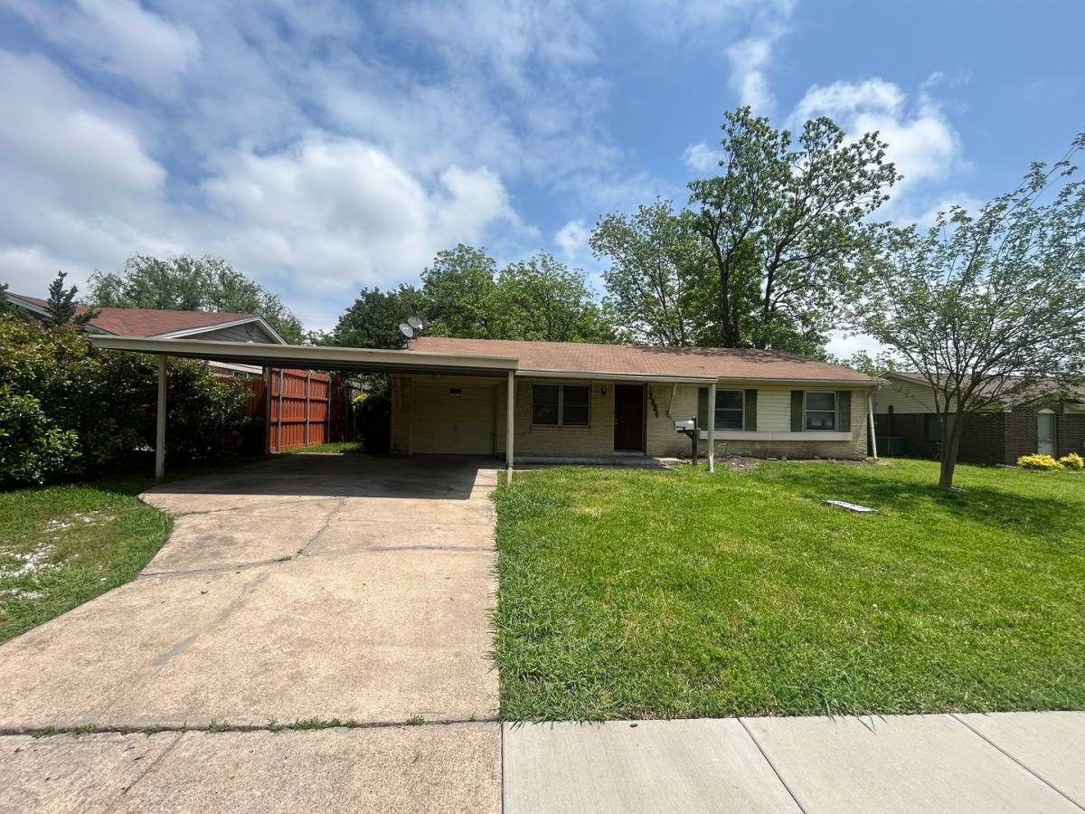 House for rent at 2804 Lambert Dr, Mesquite, TX 75150