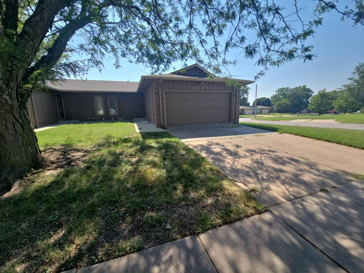 Apartment for rent at 2101 03 S Flynn St, Wichita, KS 67207