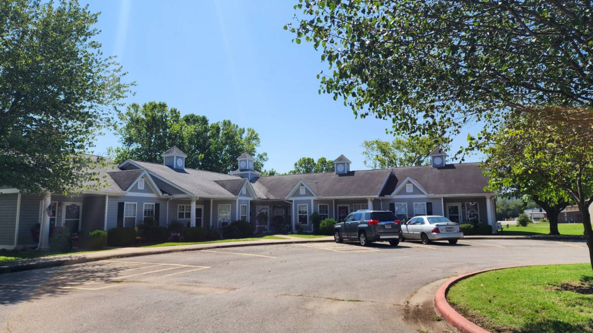 Apartment for rent at 510 E Whitefish Bay, Fayetteville, AR 72701