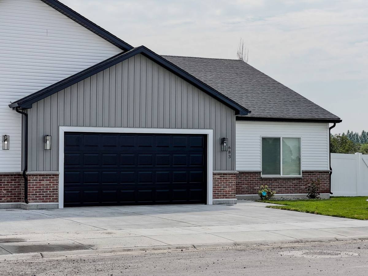 House for rent at 683 Jeanine Dr, Sugar City, ID 83448
