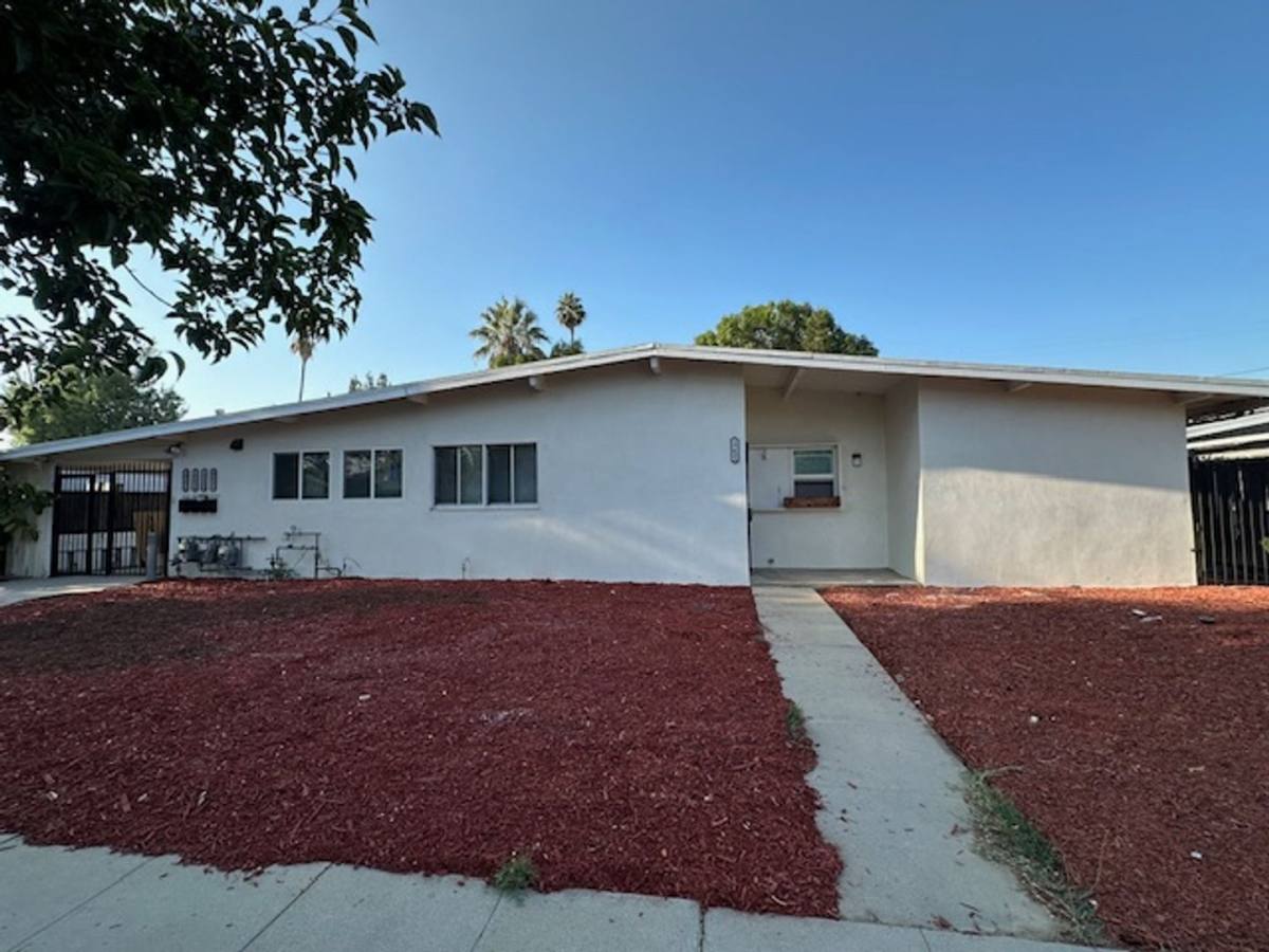 House for rent at 19432 Keswick St, Reseda, CA 91335