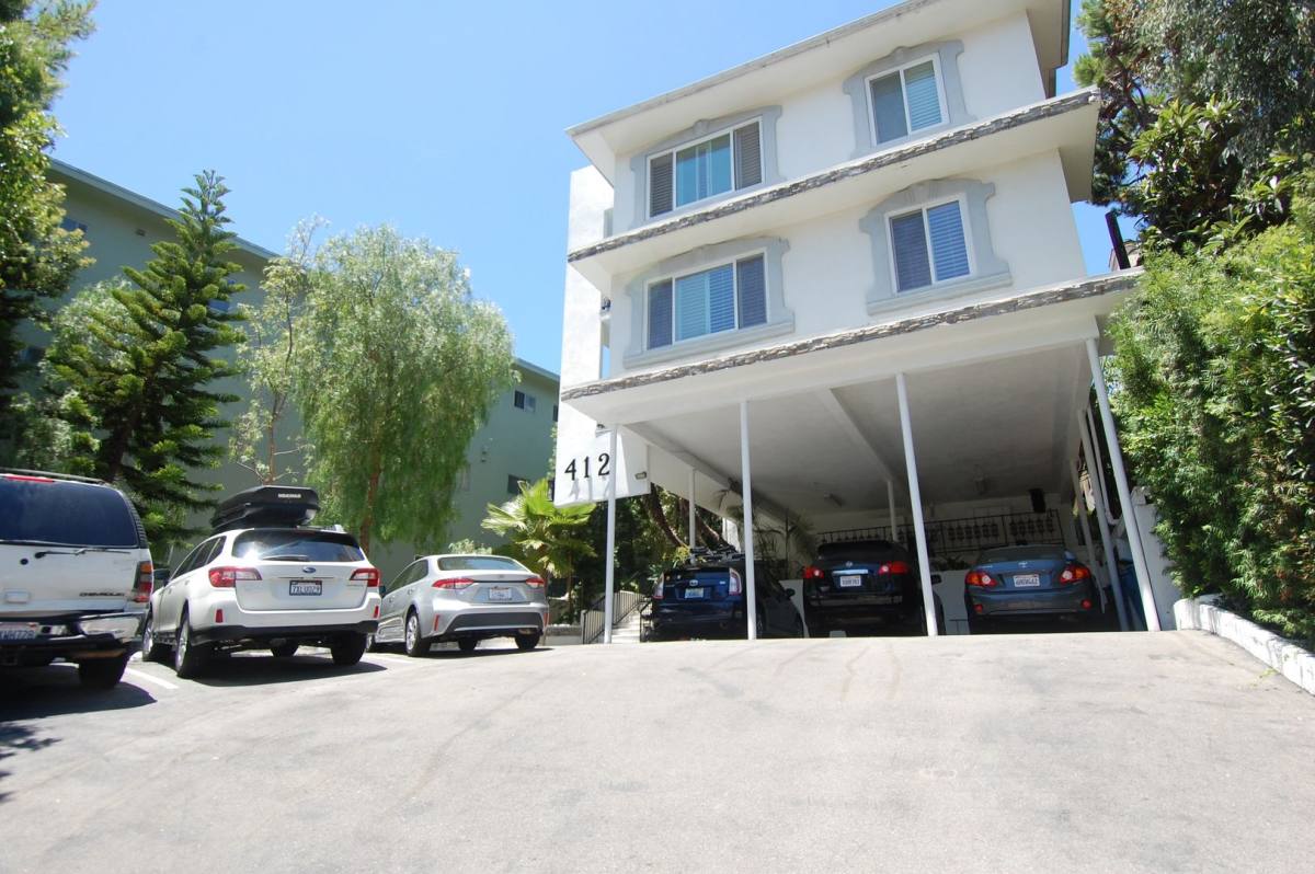Apartment for rent at 412 Avenida Santa Barbara, San Clemente, CA 92672