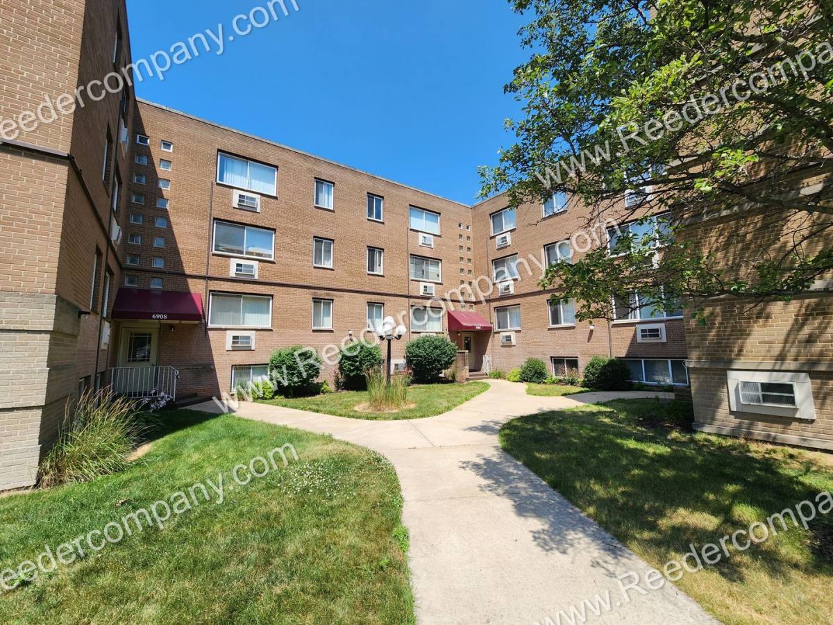 Apartment for rent at 6906-08 Olcott Ave, Hammond, IN 46323