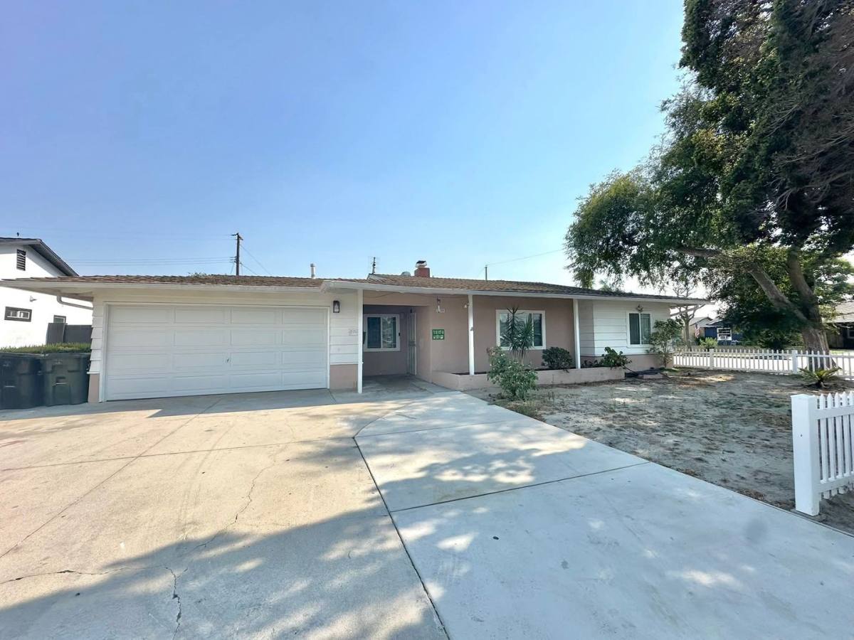 House for rent at 1830 W Bernardy Place, Anaheim, CA 92804