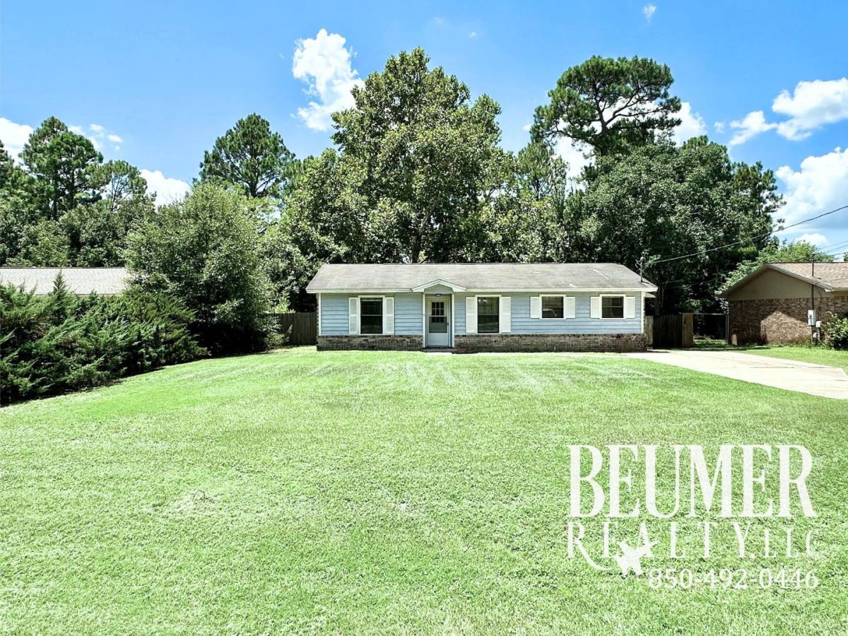 House for rent at 1017 Dog Track Rd, Pensacola, FL 32506