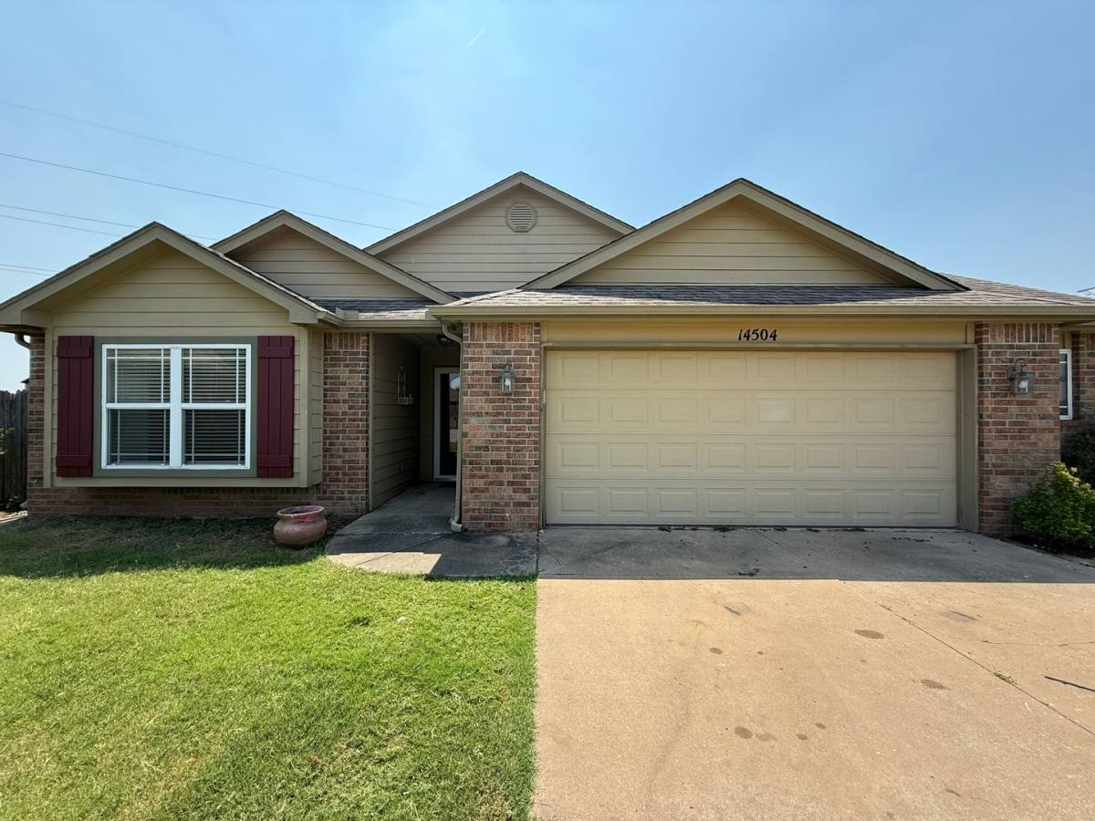 House for rent at 14504 E 109th Place N, Owasso, OK 74055