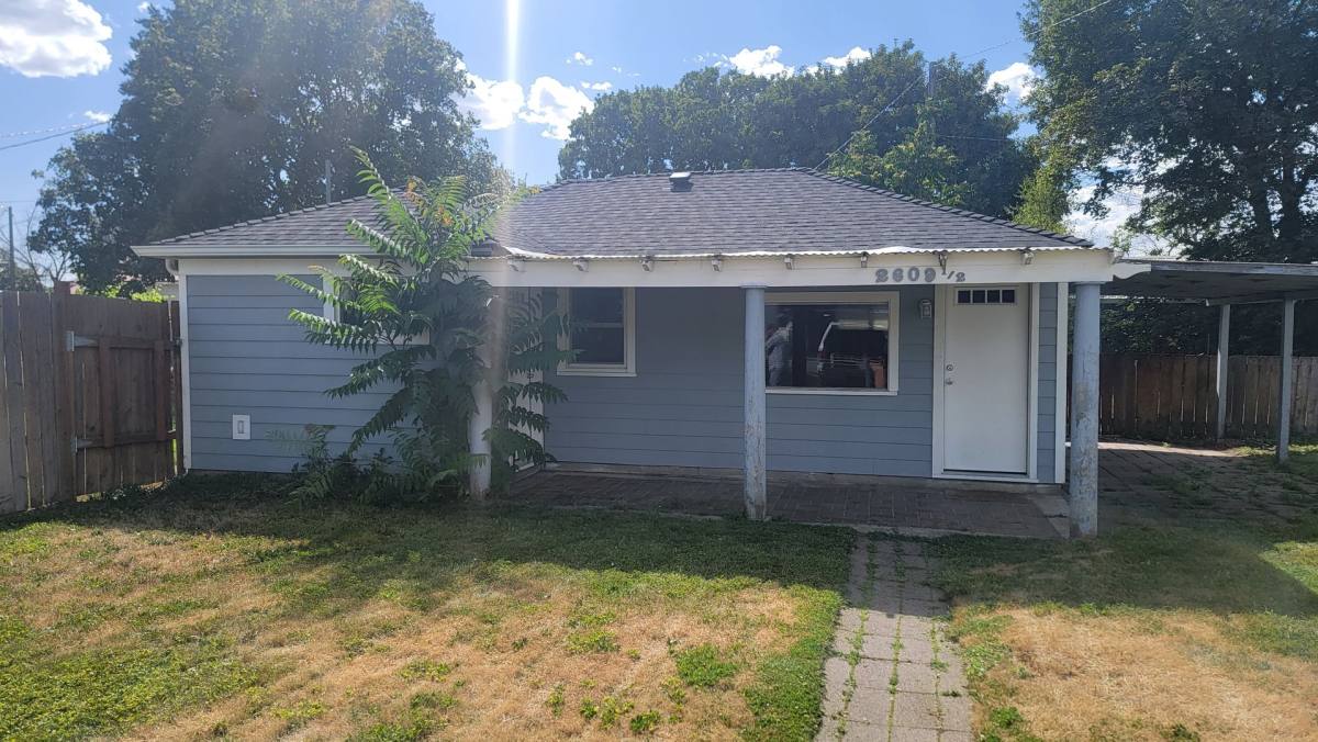 House for rent at 2609 N Vista Rd, Spokane, WA 99206
