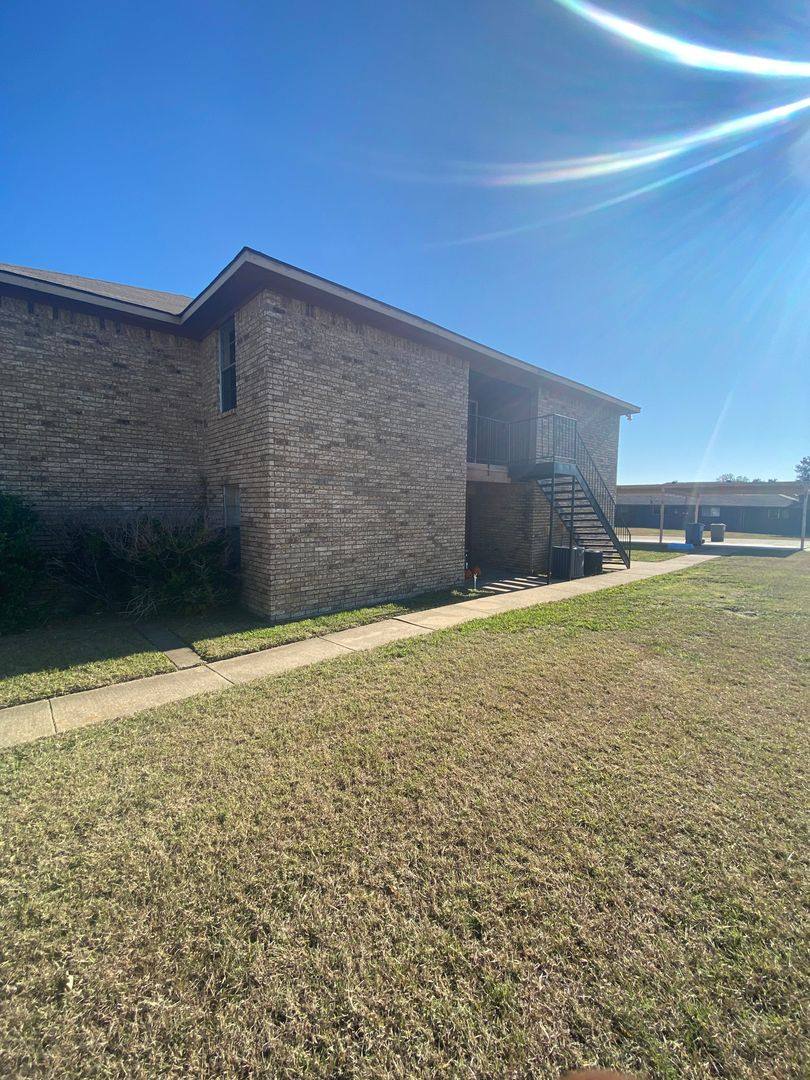 Apartment for rent at 5510 Brookview Court, Sachse, TX 75048