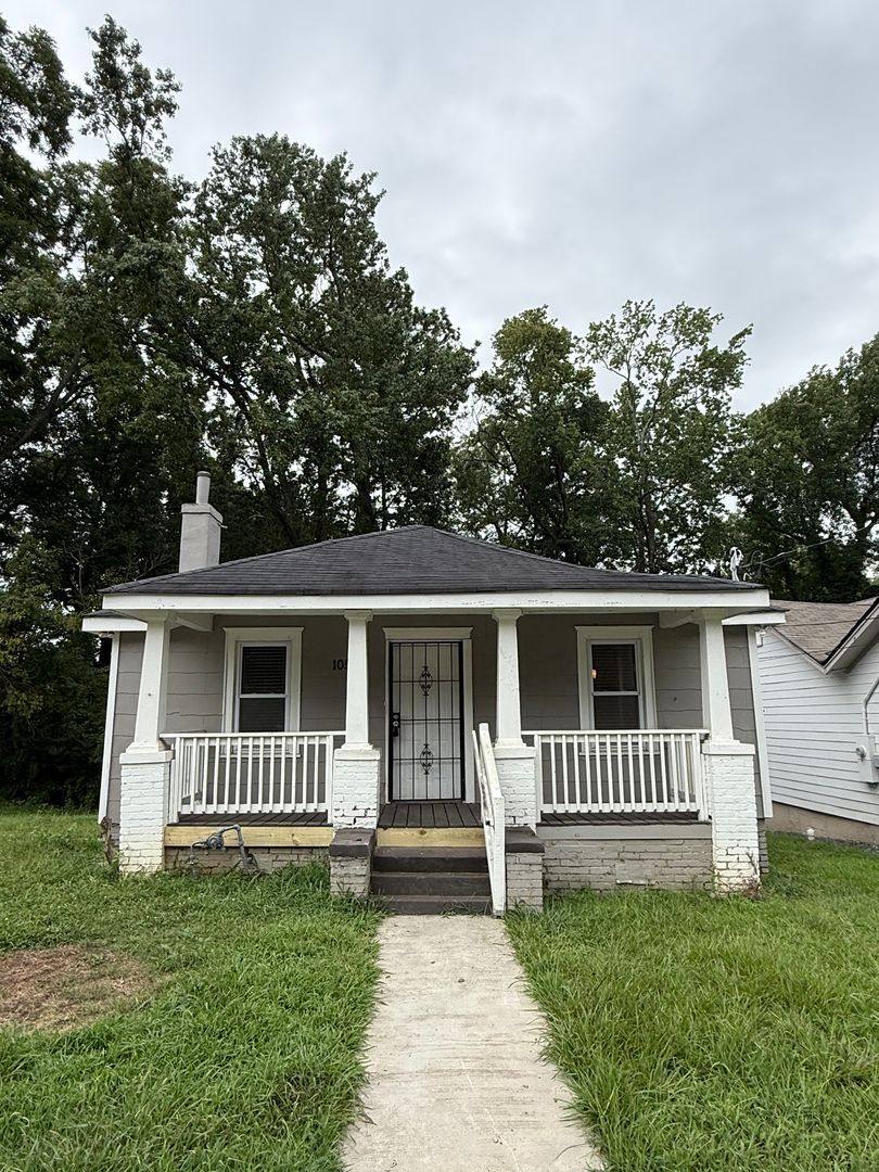 House for rent at 1052 Harwell St NW, Atlanta, GA 30314