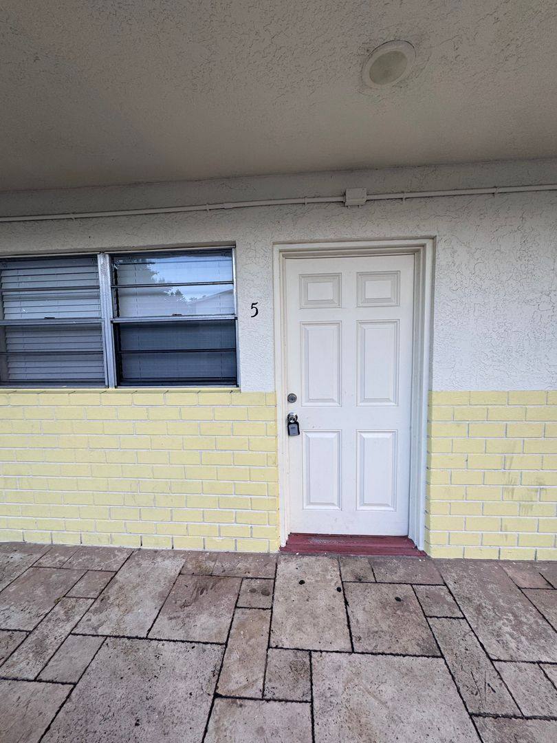 Apartment for rent at 6001 NW 7 St, Pompano Beach, FL 33063