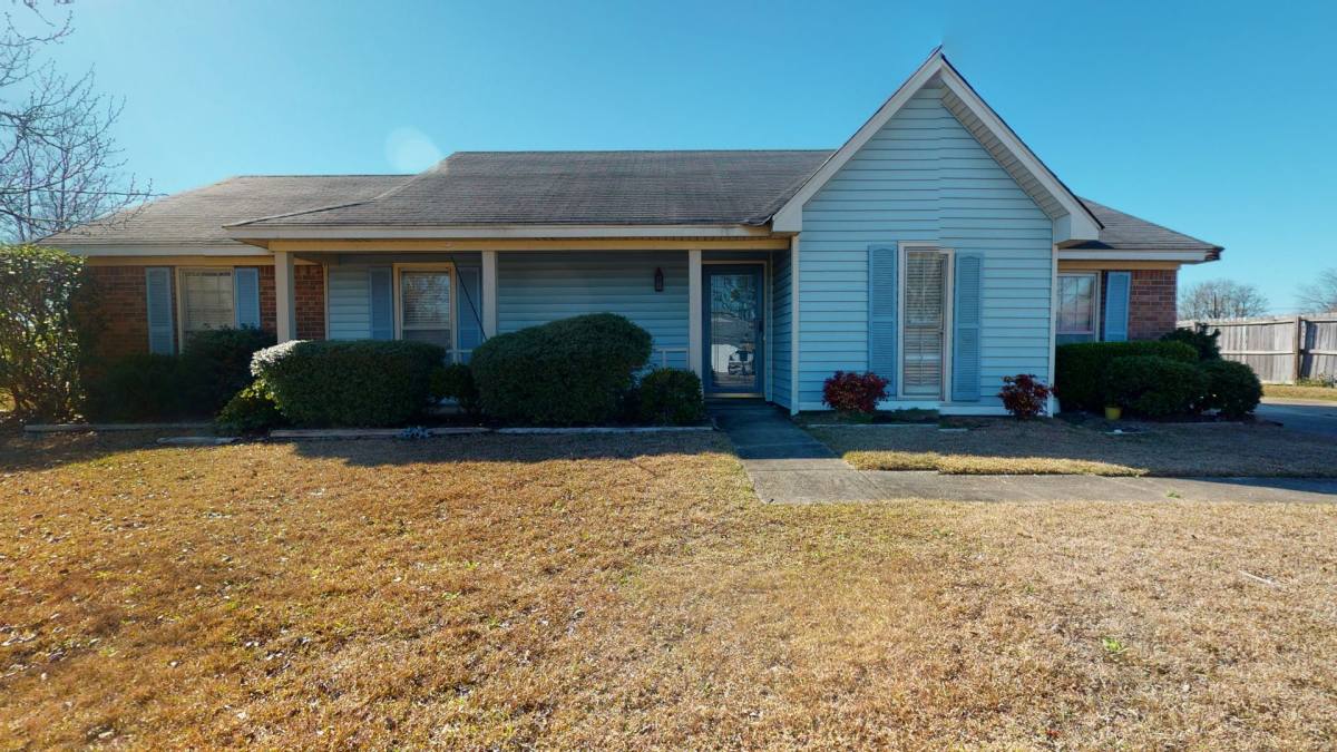 House for rent at 1806 Heatherton Dr, Montgomery, AL 36106
