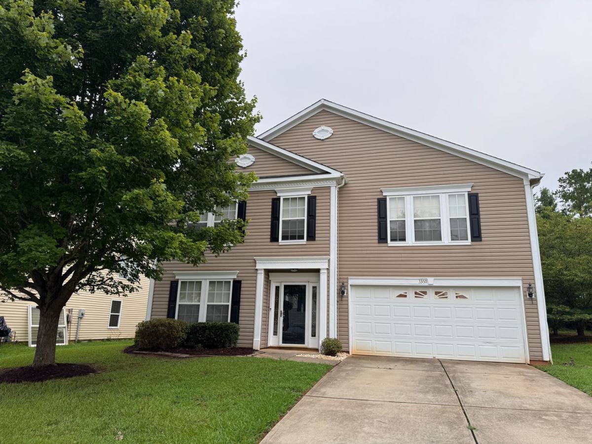 House for rent at 3360 Table Rock Dr, Gastonia, NC 28052
