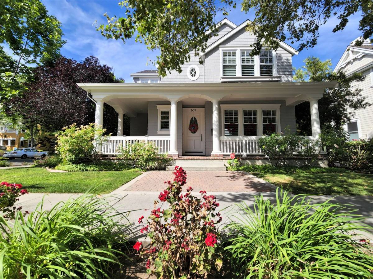House for rent at 903 Ramona St, Palo Alto, CA 94301