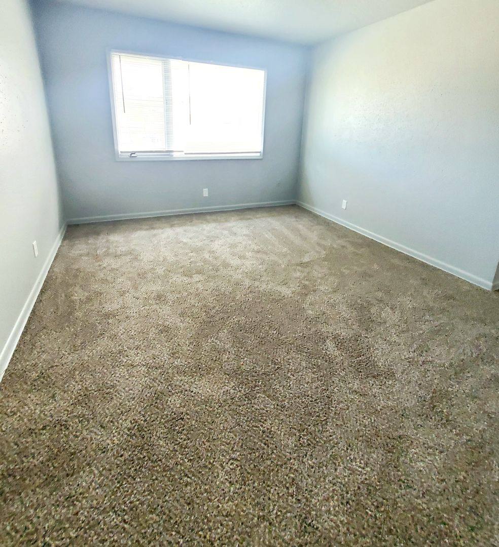 Apartment for rent at 4813-4823 Boyd St, Omaha, NE 68104