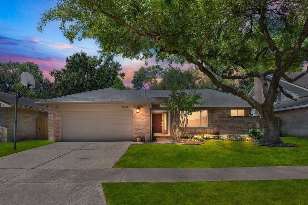 House for rent at 9831 Meadow Bend Lane, Houston, TX 77065