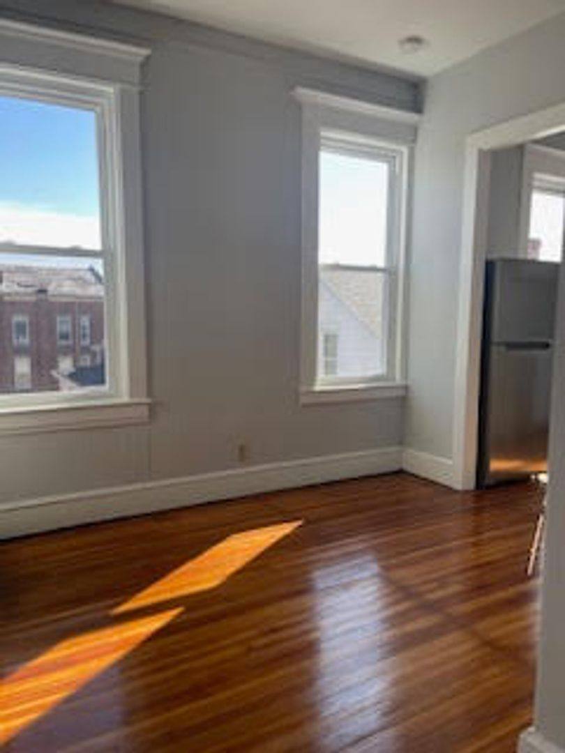 Apartment for rent at 265 - 267 Humphrey St, New Haven, CT 06511