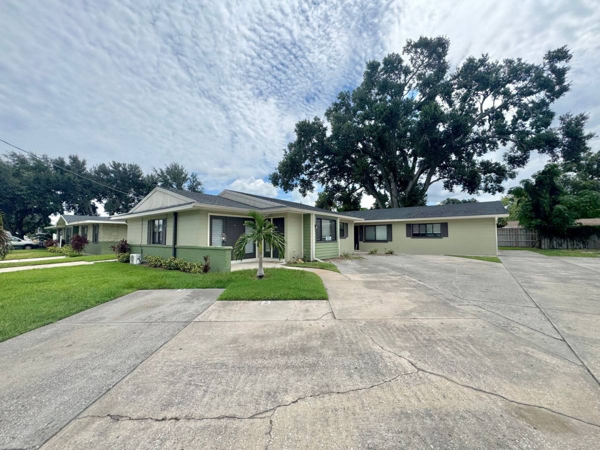 House for rent at 1814 3rd St SE, Winter Haven, FL 33880