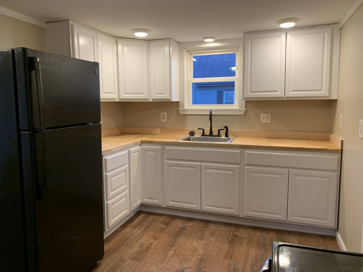 Apartment for rent at 28 Oak St, Waterville, ME 04901