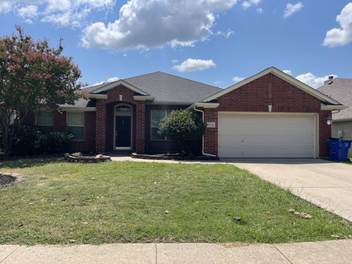 House for rent at 2310 Laura Elizabeth Trail, Mansfield, TX 76063