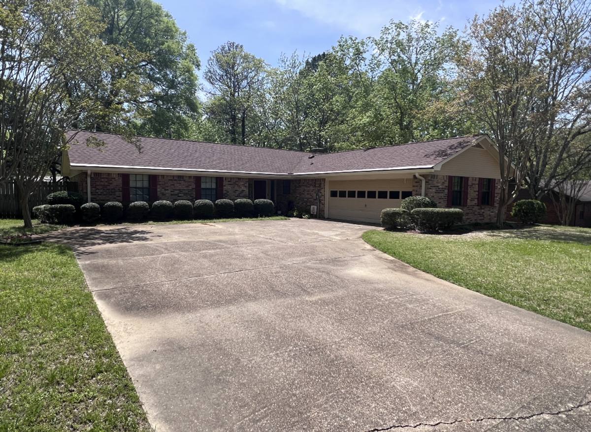 House for rent at 103 Cherokee Dr, Starkville, MS 39759