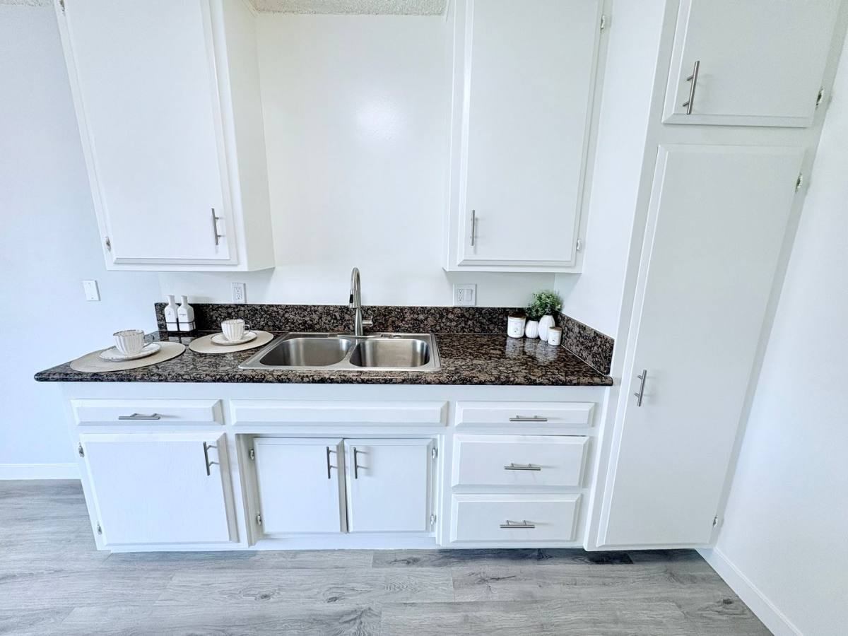 Apartment for rent at 1666 W Pampas Lane, Anaheim, CA 92802