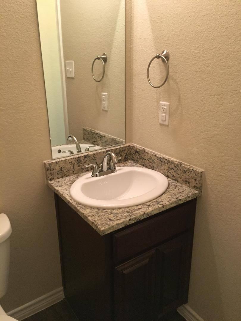 Townhouse for rent at 101-155 E Maple Ridge Court, Midlothian, TX 76065