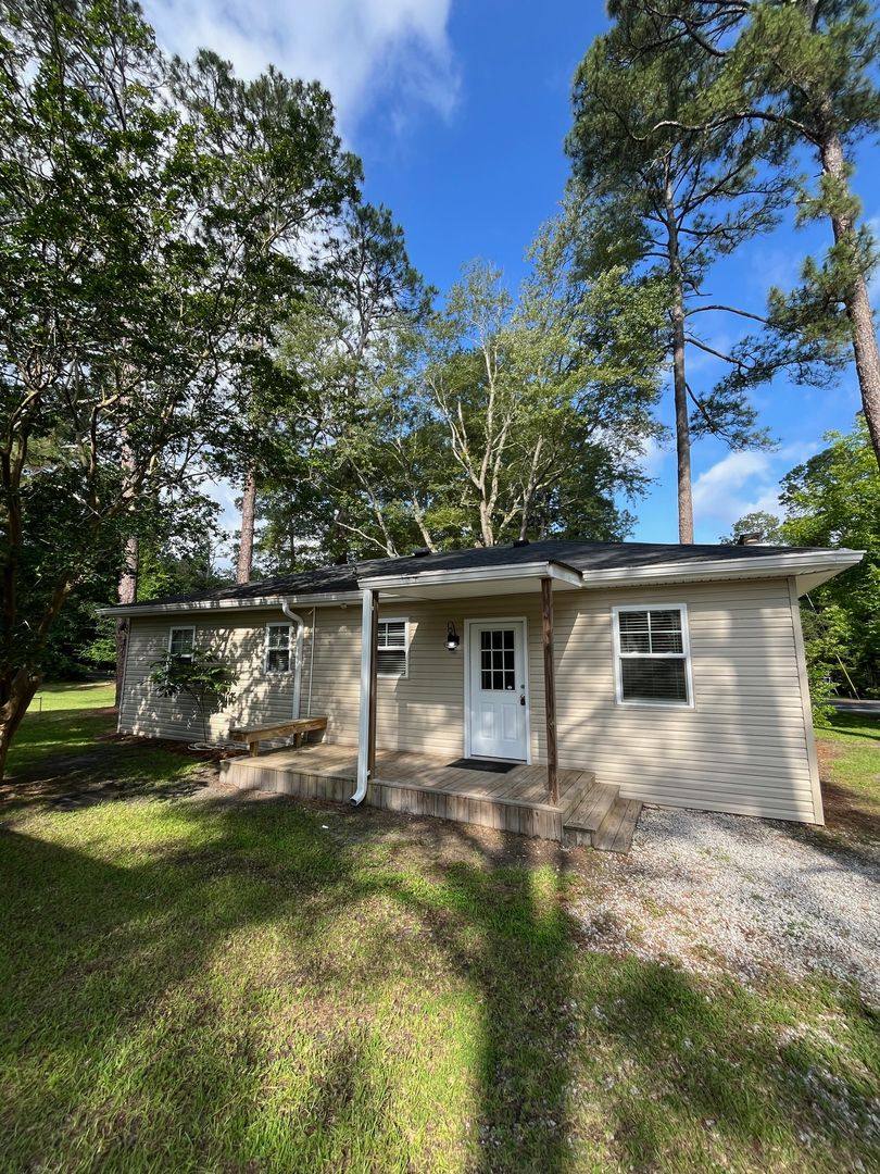 House for rent at 216 Ridgewood Dr, Statesboro, GA 30458